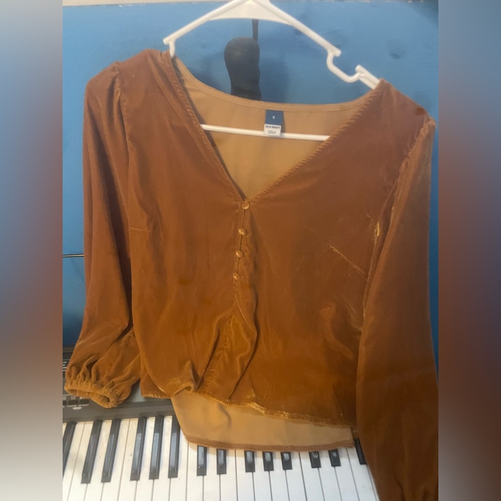 Old Navy Orange/Golden Long Sleeve Dressy Tee
